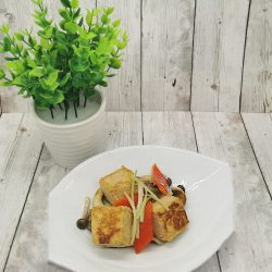 素魚豆腐炒什菌-菜式相