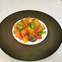 菠蘿指薑炒素琵琶豆腐